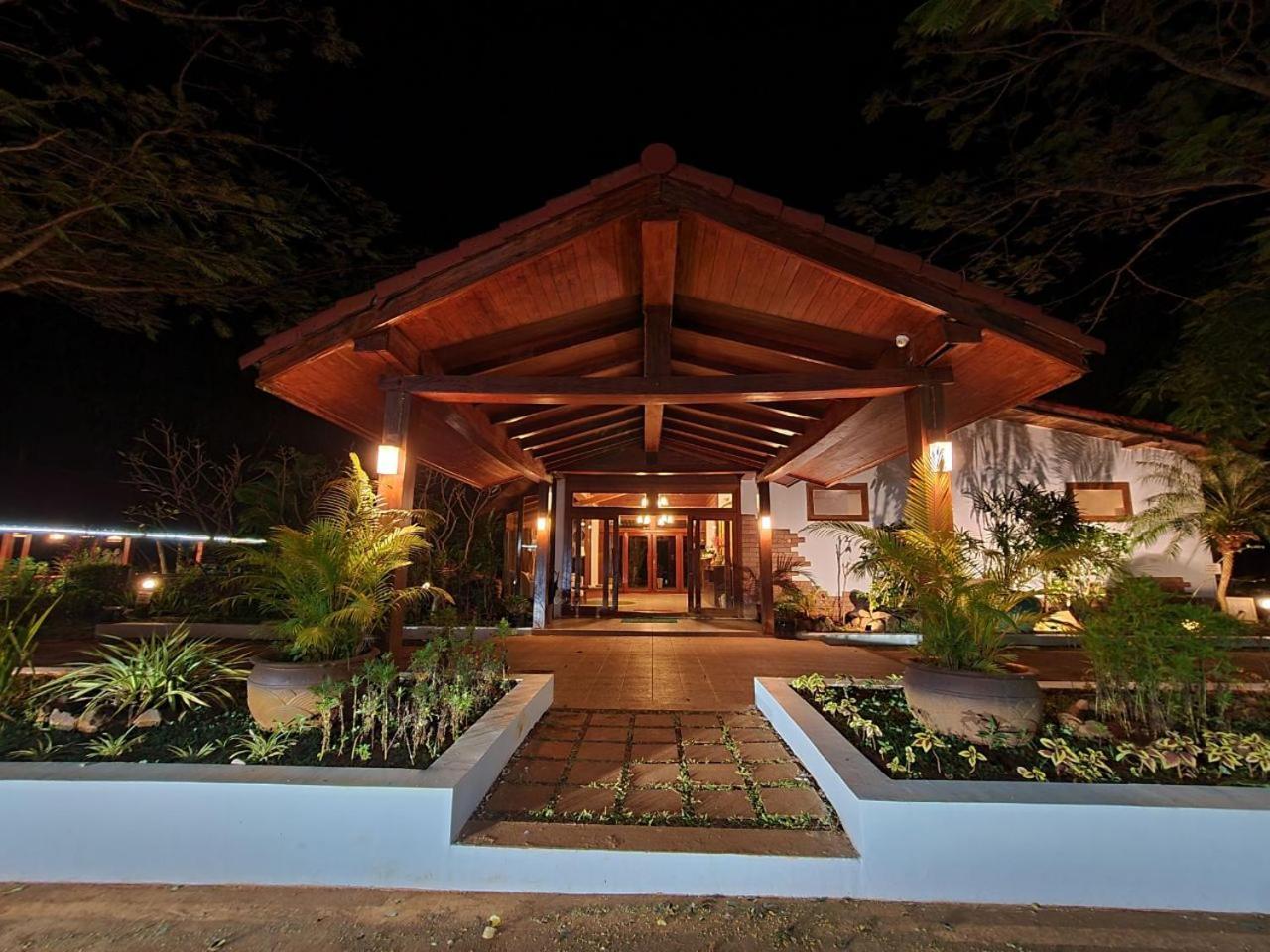 Mayura Hill Resort Senmonorom Exterior foto
